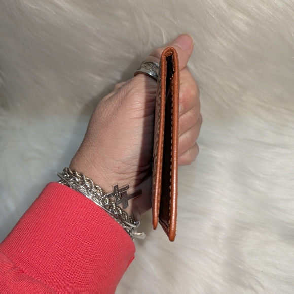 Vintage Burberrys Leather Card/I.D. Holder - Picture 12 of 14